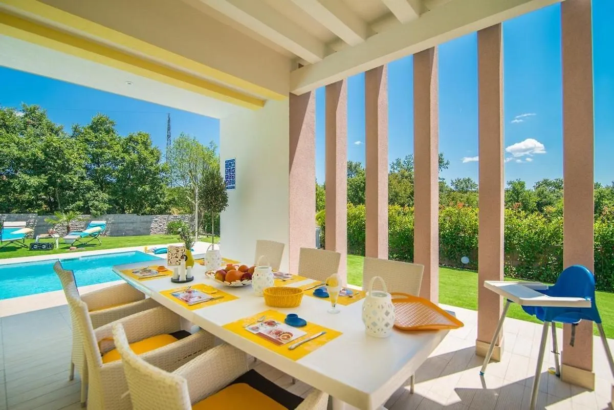 Villa Vita Svetvinčenat Hırvatistan