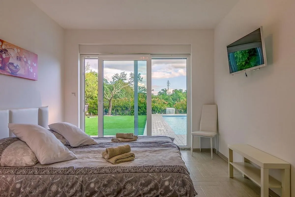 Villa Vita Svetvinčenat Hırvatistan